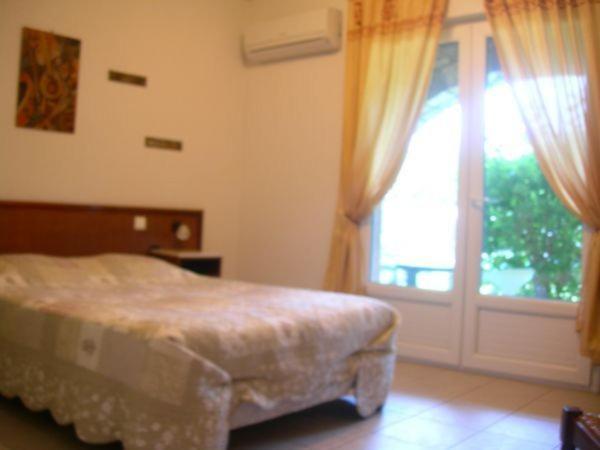 Hotel De La Madeleine Anduze Eksteriør billede