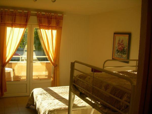 Hotel De La Madeleine Anduze Eksteriør billede